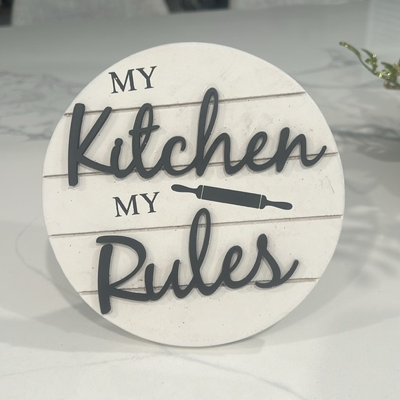 Cute. Kitchen Decor! - Picture 2 of 11